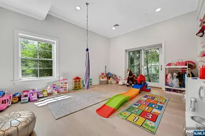 100 Heights Lane, Tenafly, NJ 07670 - Photo 34