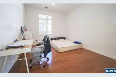148 Hudson Cove 148 #148, Edgewater, NJ 07020 - Photo 24