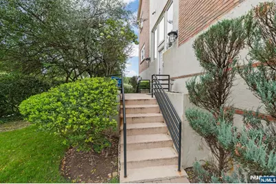 6 Grand Cove Way A06 #A06, Edgewater, NJ 07020 - Photo 4