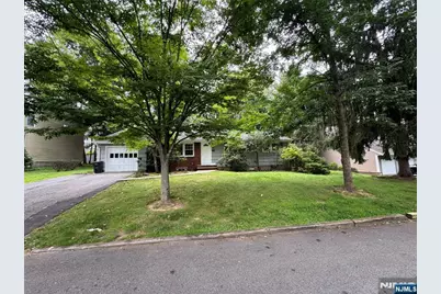 15 Woodland Road, Demarest, NJ 07627 - Photo 2