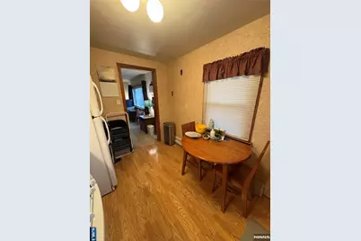 839 Riverside Avenue 2 #2, Lyndhurst Township, NJ 07071 - Photo 10