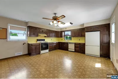 77 High Street, Clifton, NJ 07014 - Photo 6