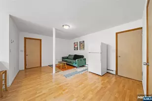 639 6th St, Carlstadt, NJ 07072 - Photo 18