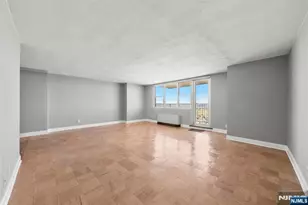 6040 Blvd East 34J, West New York, NJ 07093 - Photo 2