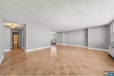 6040 Boulevard East 34J #34J, West New York, NJ 07093 - Photo 6