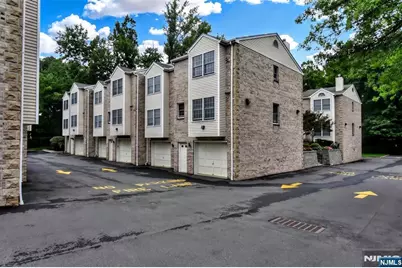 196 W Madison Avenue 7B #7B, Dumont, NJ 07628 - Photo 26