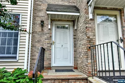 196 W Madison Avenue 7B #7B, Dumont, NJ 07628 - Photo 6