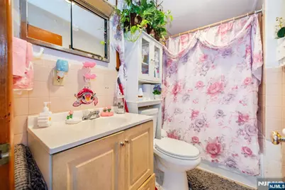 114 Hadley Avenue, Clifton, NJ 07011 - Photo 8