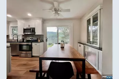 85 Lakeshore Drive, Oakland, NJ 07436 - Photo 14