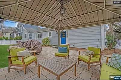 709 Albert Place, Ridgewood, NJ 07450 - Photo 16