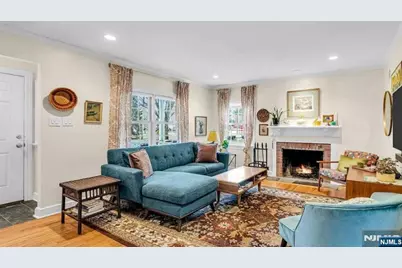 709 Albert Place, Ridgewood, NJ 07450 - Photo 4