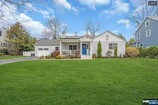 709 Albert Pl, Ridgewood, NJ 07450 - Photo 1