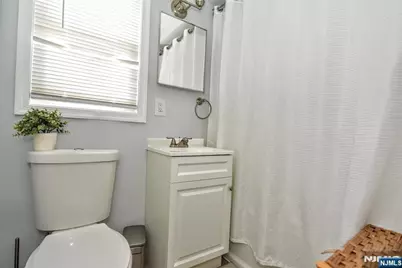 420 Prospect Avenue, Bergenfield, NJ 07621 - Photo 26
