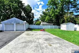 420 S Prospect Ave, Bergenfield, NJ 07621 - Photo 6