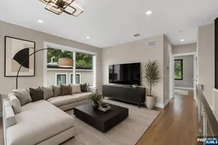 506 Undercliff Ave, Edgewater, NJ 07020 - Photo 24