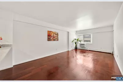 333 Grand Avenue 2M #2M, Palisades Park, NJ 07650 - Photo 8