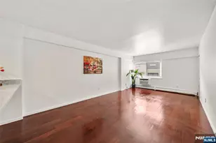 333 Grand Ave 2M, Palisades Park, NJ 07650 - Photo 8