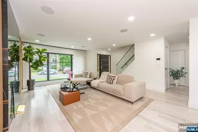 920 Phelps Road, Teaneck Township, NJ 07666 - Photo 2