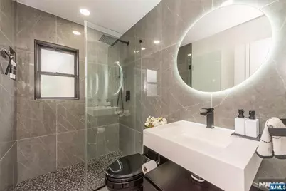 920 Phelps Road, Teaneck Township, NJ 07666 - Photo 8
