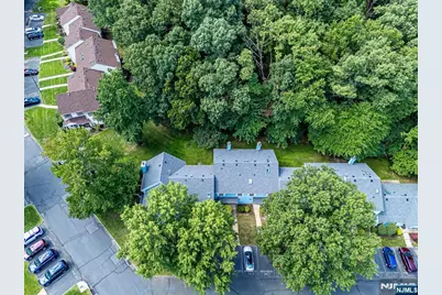 1303 Timber Oaks Road 1303 #1303, Edison, NJ 08820 - Photo 10
