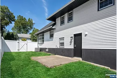 858 Barbara Drive, Teaneck Township, NJ 07666 - Photo 32