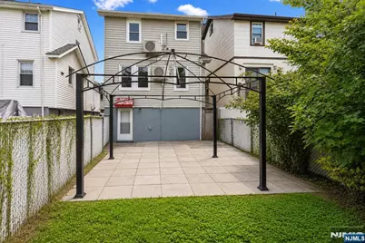 731 Humboldt Street, Secaucus, NJ 07094 - Photo 24