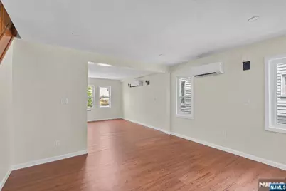 731 Humboldt Street, Secaucus, NJ 07094 - Photo 10