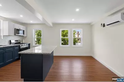 731 Humboldt Street, Secaucus, NJ 07094 - Photo 6