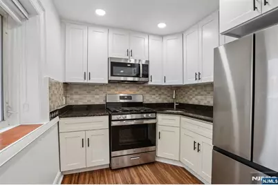 1611 Ann Street 2 #2, Fort Lee, NJ 07024 - Photo 8