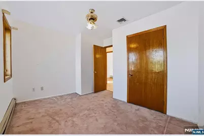 65 W Shore Avenue, Dumont, NJ 07628 - Photo 20