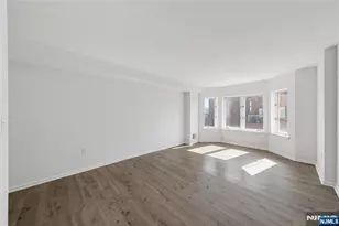403 Livingston Ct N403, Edgewater, NJ 07020 - Photo 22