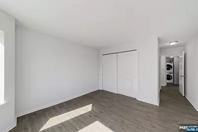 403 Livingston Court N403 #N403, Edgewater, NJ 07020 - Photo 32