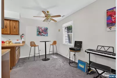 271 Collignon Way 4B #4B, River Vale Township, NJ 07675 - Photo 4