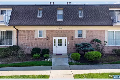 271 Collignon Way 4B #4B, River Vale Township, NJ 07675 - Photo 1