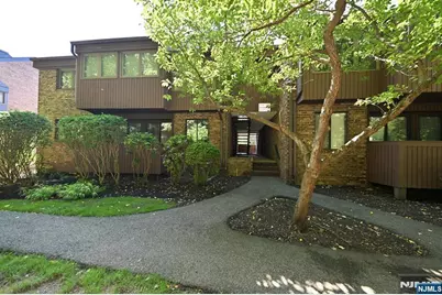 107 Indian Hollow Court 107 #107, Mahwah, NJ 07430 - Photo 26