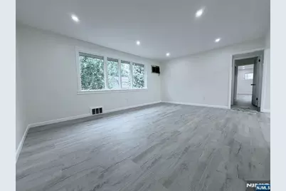 155 Park Street 2nd Fl #2nd FL, Ridgefield Park, NJ 07660 - Photo 4