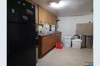 312 Passaic Avenue, Hasbrouck Heights, NJ 07604 - Photo 22