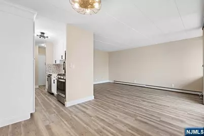 515 Anderson Avenue 2H #2H, Cliffside Park, NJ 07010 - Photo 10