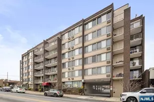 515 Anderson Ave 2H, Cliffside Park, NJ 07010 - Photo 1