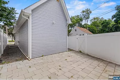 16 W Grove Street, Bogota, NJ 07603 - Photo 12