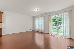 52 Parkside Dr, Wanaque, NJ 07420 - Photo 8