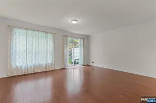 52 Parkside Dr, Wanaque, NJ 07420 - Photo 10