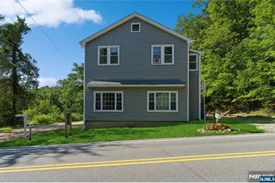 107 Woodcliff Avenue, Woodcliff Lake, NJ 07677 - Photo 6
