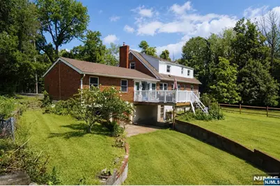 107 Woodcliff Avenue, Woodcliff Lake, NJ 07677 - Photo 4