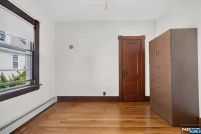 290 Lafayette Avenue 2 #2, Cliffside Park, NJ 07010 - Photo 18