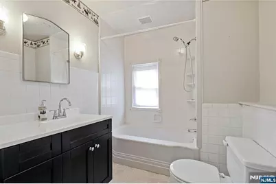 124 Weinmanns Boulevard 2 #2, Wayne, NJ 07470 - Photo 8