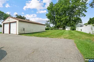 124 Weinmanns Blvd 2, Wayne, NJ 07470 - Photo 12
