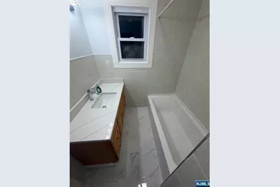 101 Rochelle Avenue 2nd Floor #2nd Floor, Rochelle Park Township, NJ 07662 - Photo 8