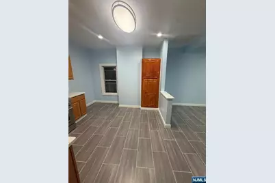 101 Rochelle Avenue 2nd Floor #2nd Floor, Rochelle Park Township, NJ 07662 - Photo 4
