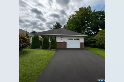 1813 Yorktowne Boulevard, Toms River Township, NJ 08753 - Photo 1